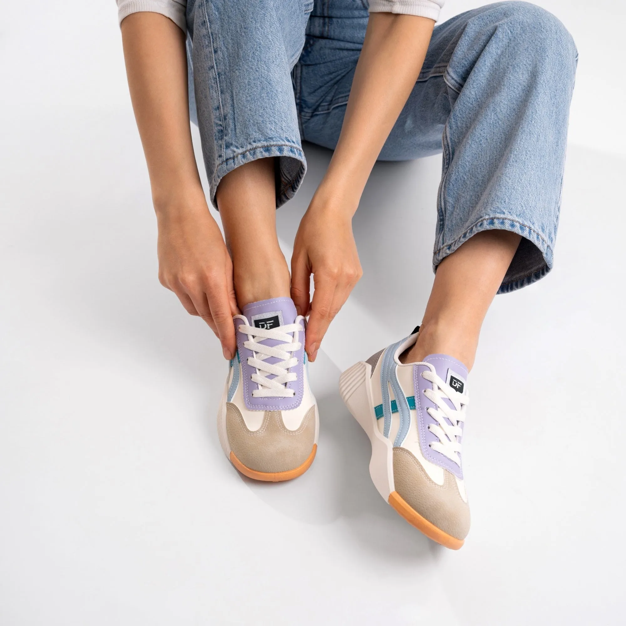 Elin | Vintage sneakers for women