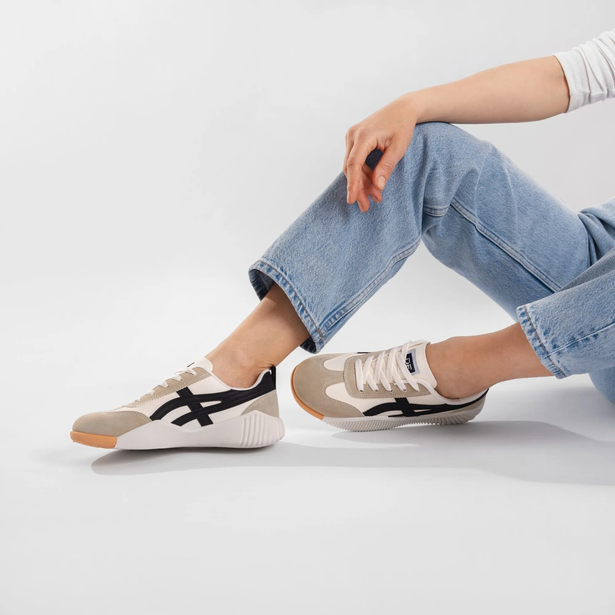 Elin | Vintage sneakers for women