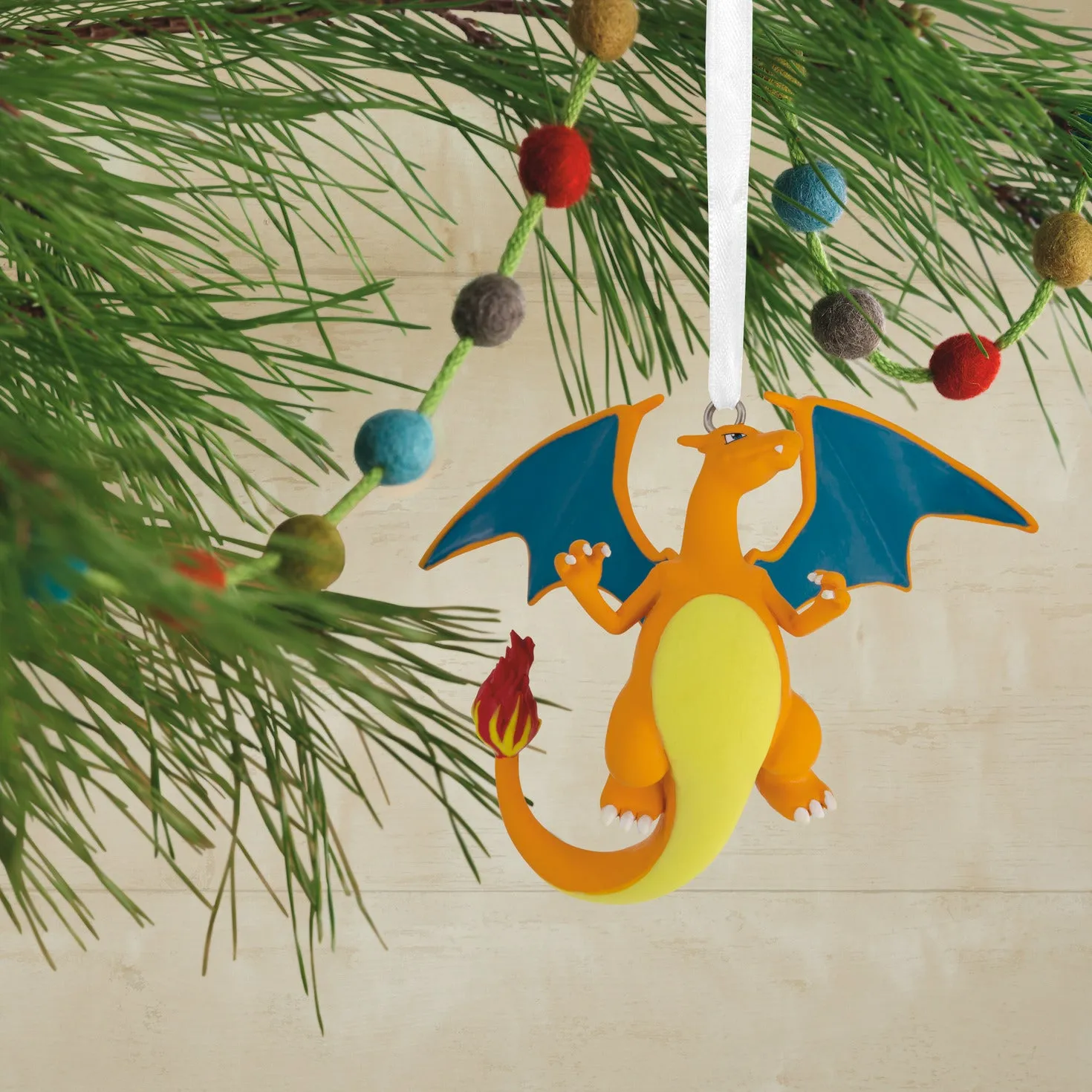 Hallmark Christmas Ornament - Pokémon Charizard