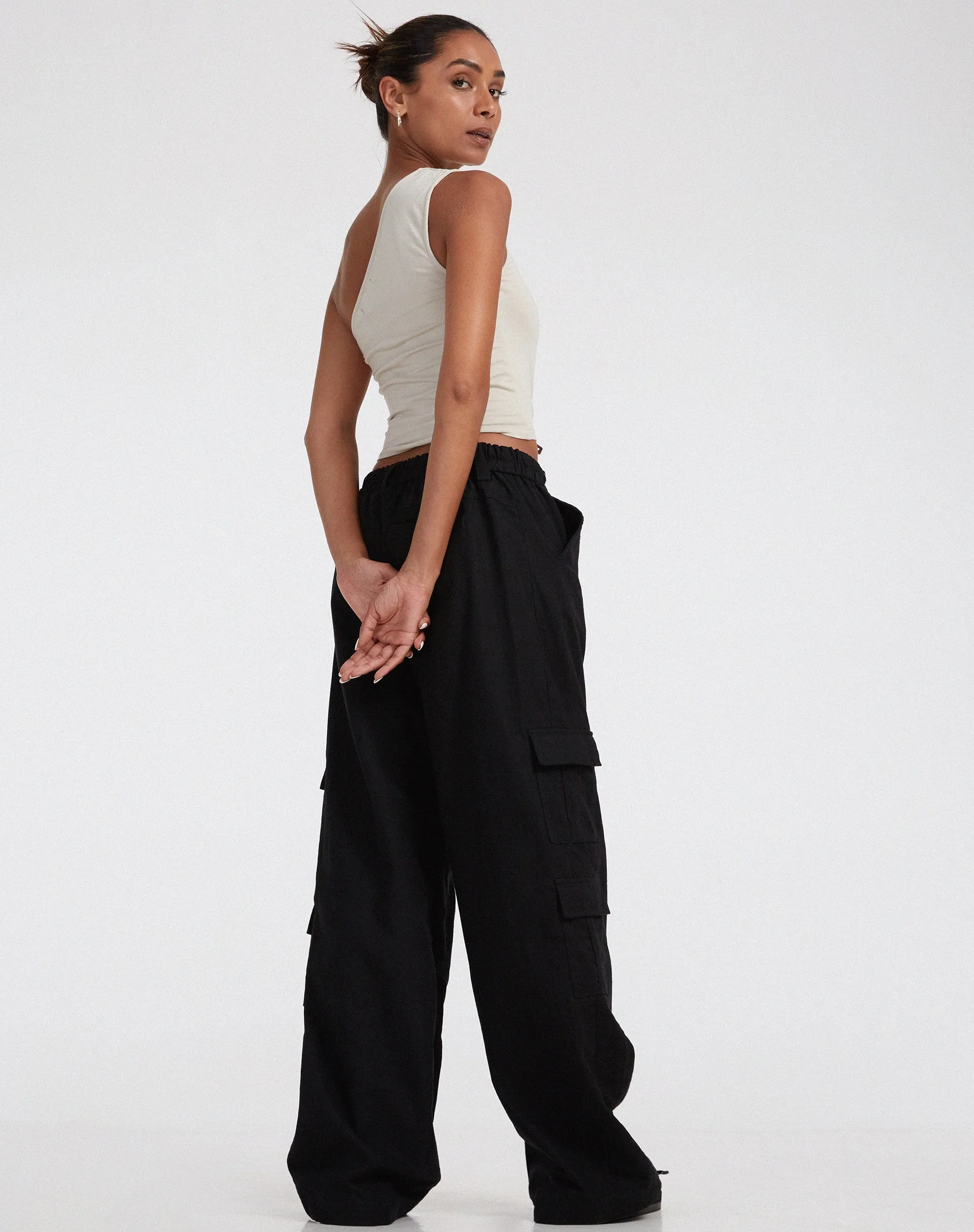 Hansa Cargo Trouser in Rami Black