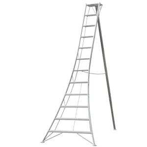 Hasegawa GSC-10AS 10' Tripod Ladder ANSI 300 LB Rating