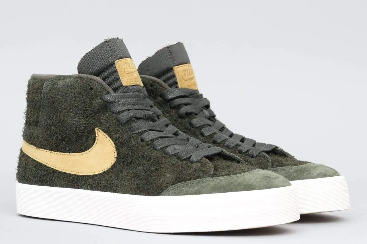 Nike SB Blazer Mid QS Shoes Sequoia / Flat Gold