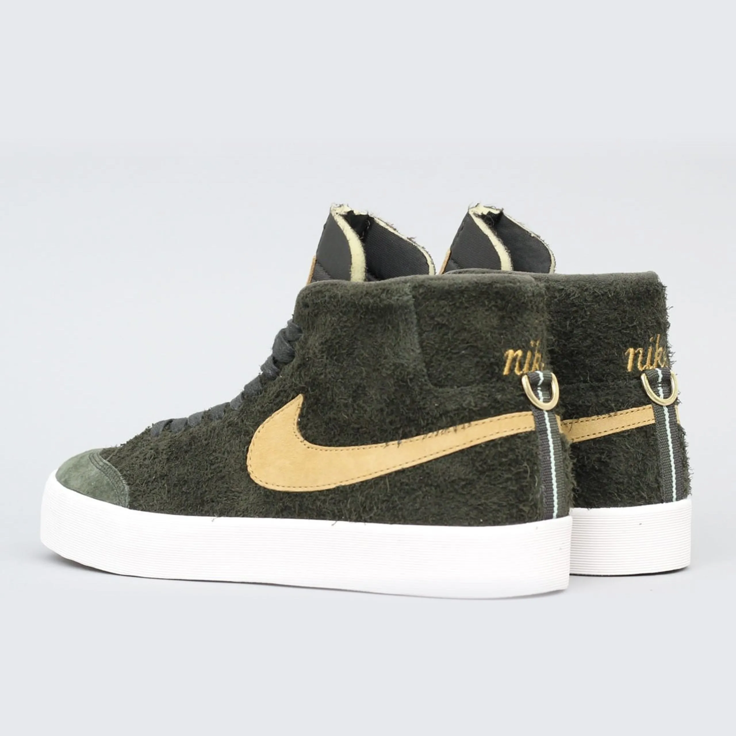 Nike SB Blazer Mid QS Shoes Sequoia / Flat Gold