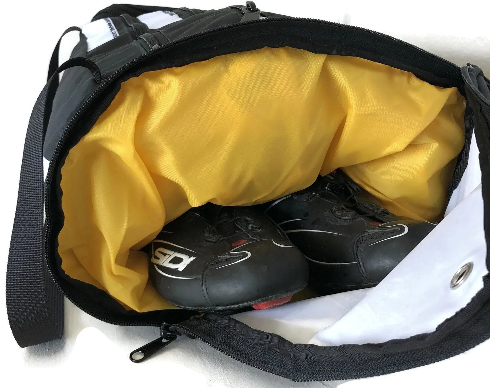 OVER THE HUMP 2023 CYCLING  RACEDAY BAG™